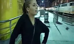 سبزه شکننده در کنار استخر رابطه جنسی برقرار عکس سکسی متحرک الکسیس تگزاس می کند