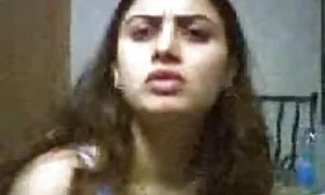 زن عکس سگسی الکسیس بیدمشک توسط یک حرامزاده جوان پیچیده می شود