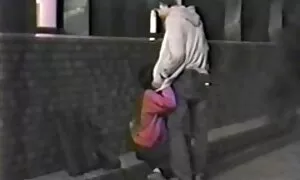 دهان عكس هاي سكسي الكسيس بده و سبزه را روی طاقچه پنجره بکشید